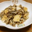 しめじ・こんにゃく・油揚げの炒め煮♪