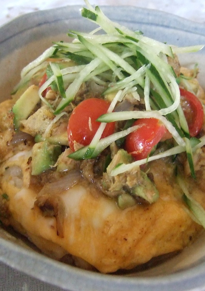 アボカドとトマトの卵とじ丼-レシピのメイン写真