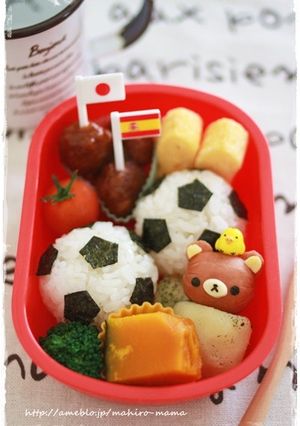 キャラ弁＊サッカーボールおにぎり♪-レシピのメイン写真