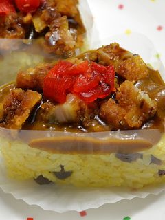 カツカレーのデコおにぎり☆カットケーキ風-レシピのメイン写真