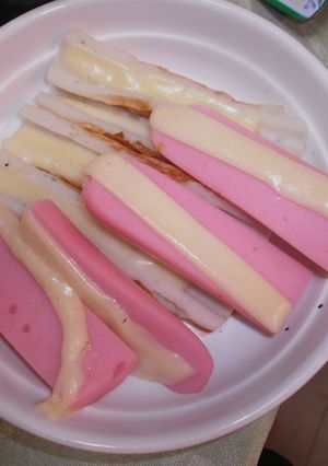 簡単♡ちくわ、ウインナーのチーズのせ-レシピのメイン写真
