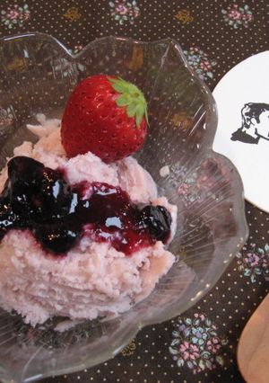 とろけるケンちゃんdeストロベリーアイス-レシピのメイン写真