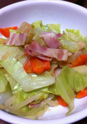 春キャベツとベーコンで蒸し野菜炒め-レシピのメイン写真
