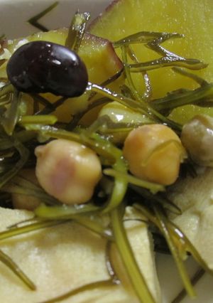 妊婦ｻﾝも元気♪ｻﾂﾏｲﾓと昆布の煮物-レシピのメイン写真
