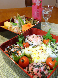 かんたん彩りごはんふりかけでお花見弁当-レシピのメイン写真