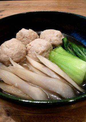 簡単! 塩麹で鶏団子と牛蒡のあっさり煮物-レシピのメイン写真