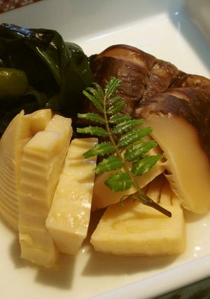 ✿若筍と生わかめ＋干し椎茸の簡単煮物✿-レシピのメイン写真