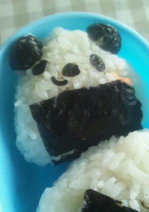 キャラ弁*三角おにぎりde 簡単パンダ-レシピのメイン写真