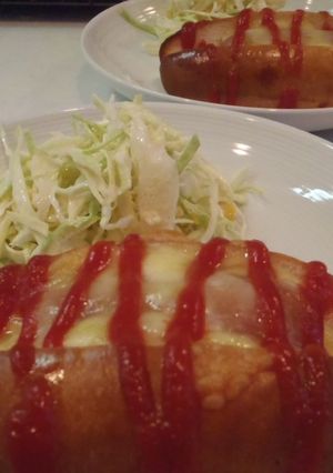 パリッとトロ～りチーズホットドッグ-レシピのメイン写真