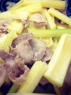 簡単!セロリと豚肉の炒め物-レシピのメイン写真