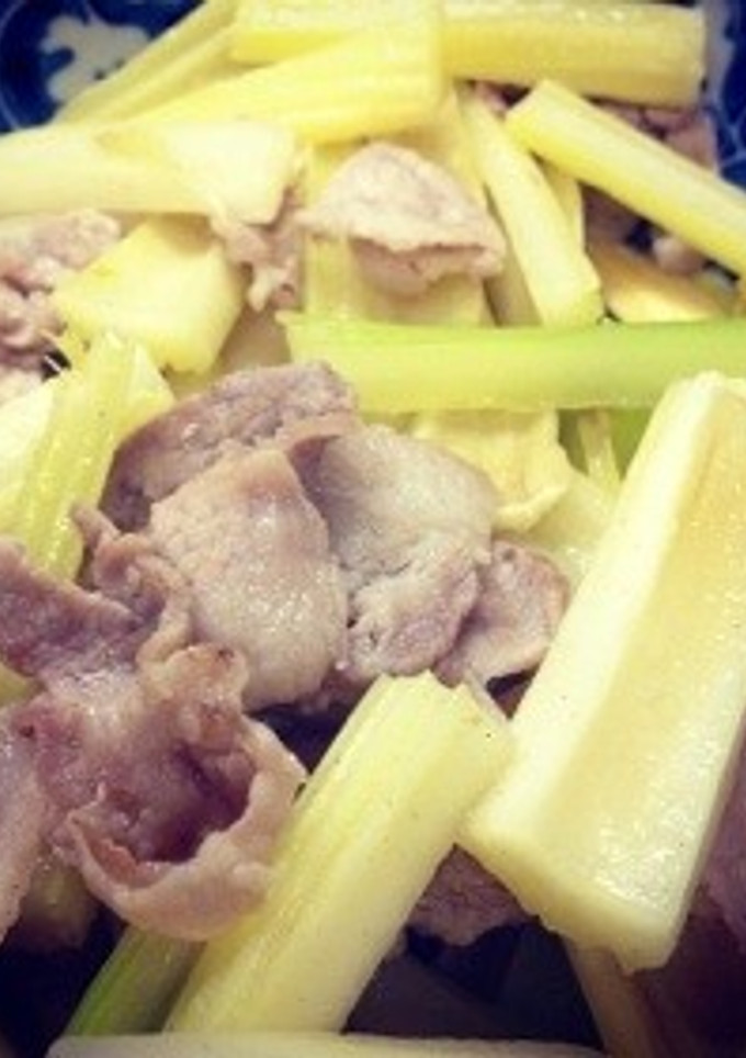 簡単！セロリと豚肉の炒め物-レシピのメイン写真