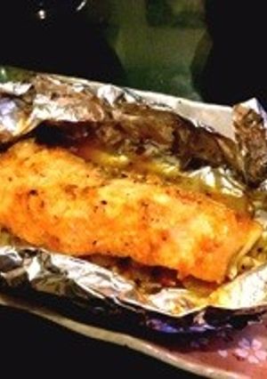 鮭ときのこのホイル焼き　辛味噌バター味-レシピのメイン写真