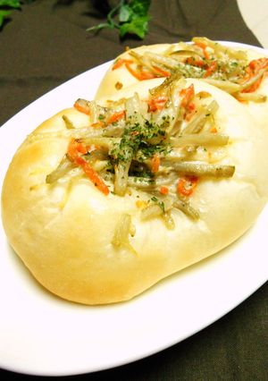 ごぼうサラダパン-レシピのメイン写真