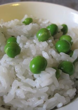 ぷっくら、ぴかっと豆ご飯 お花見のお供-レシピのメイン写真