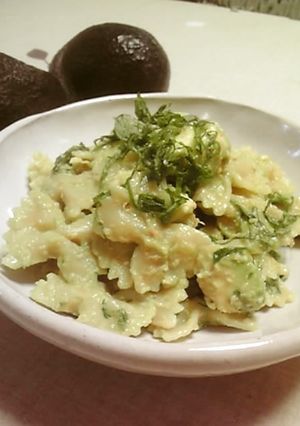 アボガドで円やか大葉で爽やか胡麻のサラダ-レシピのメイン写真