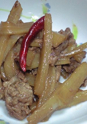 ウドと牛肉の炒め煮-レシピのメイン写真