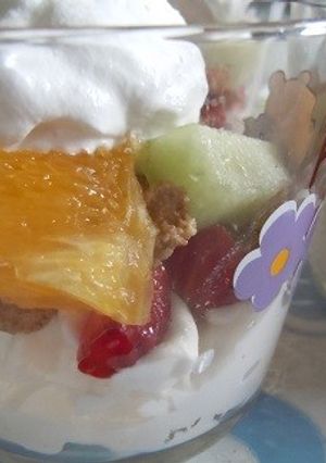 レアチーズをリメイク♪ミニパフェ風-レシピのメイン写真
