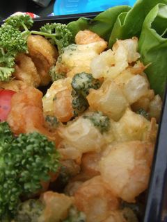 お弁当に♪海老と新玉ねぎの一口かき揚げ-レシピのメイン写真