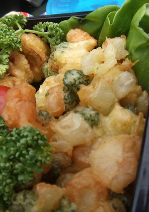 お弁当に♪海老と新玉ねぎの一口かき揚げ-レシピのメイン写真