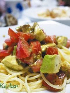 アボカドとトマトの冷製パスタ-レシピのメイン写真