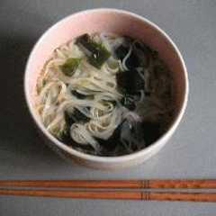 รูปของ ひとりご飯ｖｏｌ.１　ライスわかめヌードル