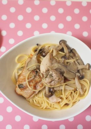 鶏肉としめじのパスタ-レシピのメイン写真