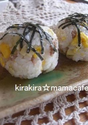 そぼろチーズ＊おにぎり-レシピのメイン写真