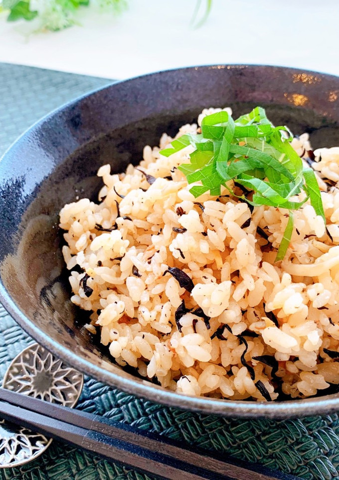 しらすと梅とひじきと生姜の炊き込みご飯♪-レシピのメイン写真