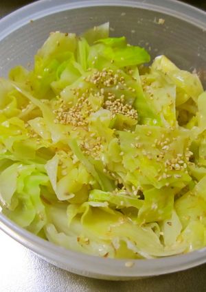 蒸しキャベツの胡麻おかか和え-レシピのメイン写真
