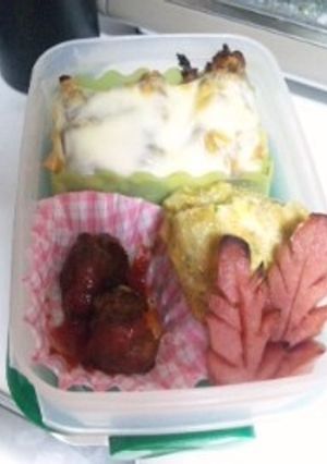 キャラ弁！葉っぱウインナー♪-レシピのメイン写真