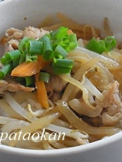 豚肉とモヤシの生姜焼き丼-レシピのメイン写真