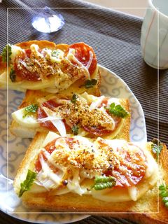 筍と新玉葱とサラミの山椒風味のトースト-レシピのメイン写真