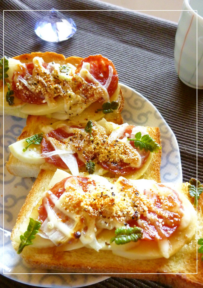 筍と新玉葱とサラミの山椒風味のトースト-レシピのメイン写真