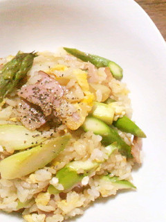 パパッと簡単♬アスパラベーコンチャーハン-レシピのメイン写真