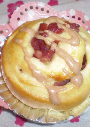 赤ワインで煮た林檎のロールパン♪-レシピのメイン写真