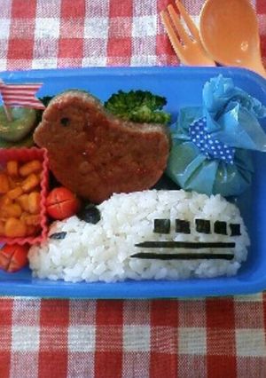 電車おにぎり(新幹線)-レシピのメイン写真