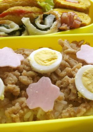 (焼売で代用）春満開！そぼろ風弁当♪-レシピのメイン写真