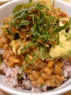 どんぶり●アボカドと納豆●丼-レシピのメイン写真