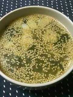 ゴマたっぷりめかぶワカメスープ-レシピのメイン写真
