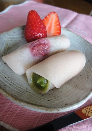苺さくら餅＊抹茶餡-レシピのメイン写真