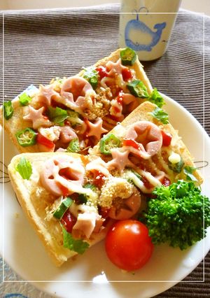 魚ニソ＆オクラの　和風お星様トースト-レシピのメイン写真