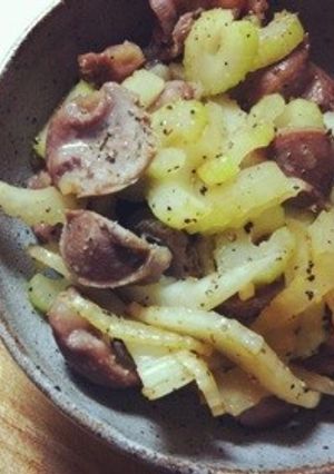 セロリと砂肝のブラックペッパー炒め-レシピのメイン写真