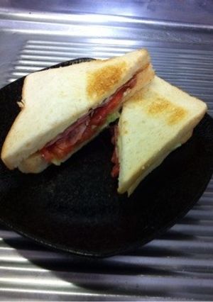 べーコンととろけるチーズのサンドイッチ-レシピのメイン写真