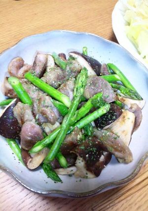 砂肝と椎茸のレモンバター醤油炒め-レシピのメイン写真