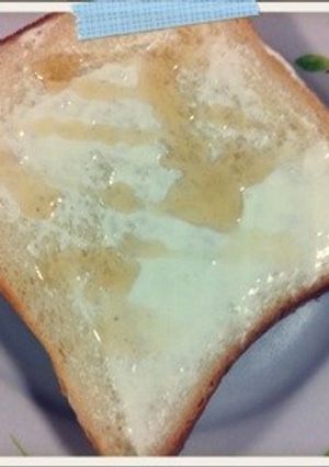 簡単☆水切りヨーグルトのはちみつトースト-レシピのメイン写真