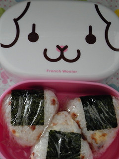*チーズinおかかのふりかけおにぎり*-レシピのメイン写真