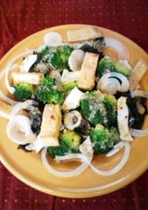 玉子の白味は焼いてサラダに♪-レシピのメイン写真