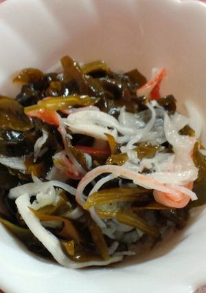 ワカメまるごと酢の物♪-レシピのメイン写真