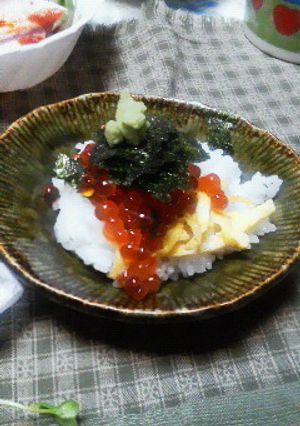 たっぷりいくら丼-レシピのメイン写真