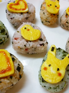 簡単デコ♪カラフルおにぎり-レシピのメイン写真